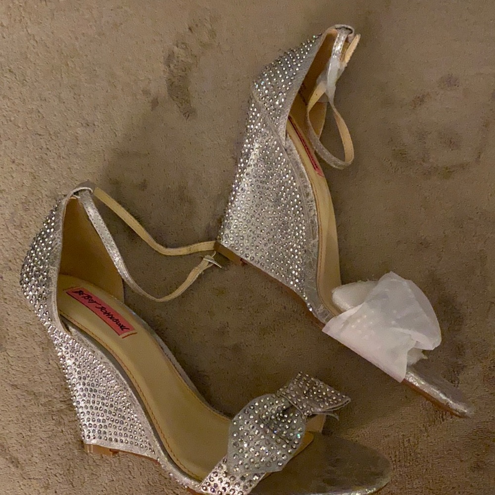 Women’s wedge heels.